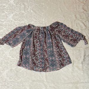 Women’s Flowy Top